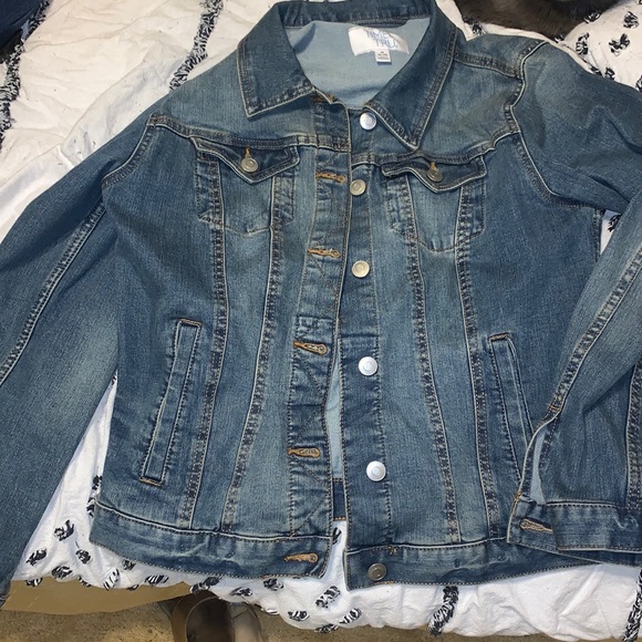 Time and Tru Jackets & Blazers - CYBER MONDAY SALE! NWOT JEAN jacket
